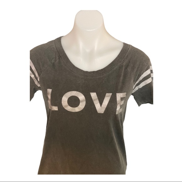 CHASER LOVE CUT-OUT GRAPHIC T-SHIRT TOP NWT S & M - Picture 8 of 14